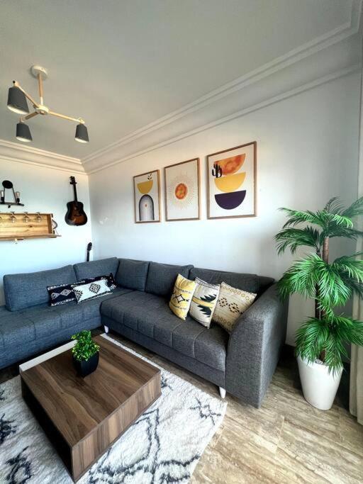 Ocean View Sunset Apartment In The Heart Of Rabat Bagian luar foto